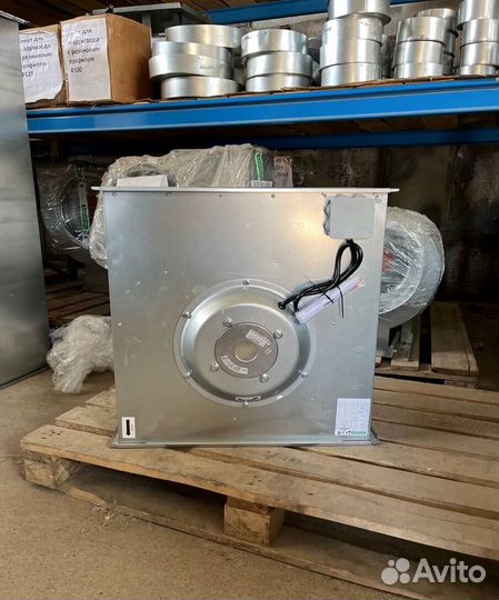 Вытяжной прямоугольный вентилятор