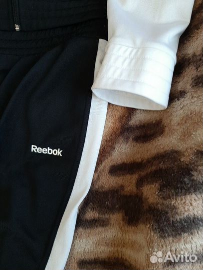 Спортивный костюм reebok женский