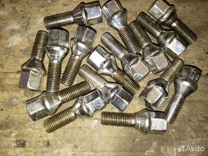 Болты для литых дисков