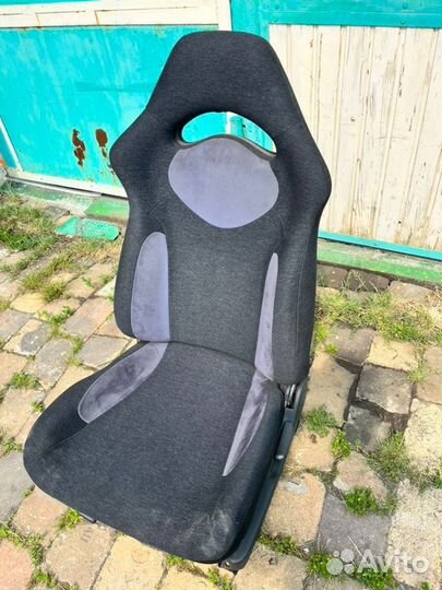 Сиденье переднее левое Subaru Impreza Wrx Sti GC8