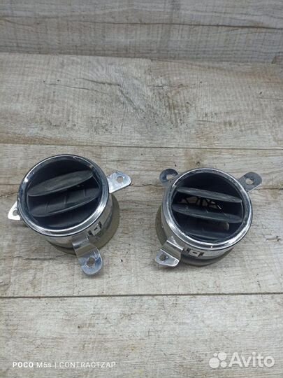 Дефлектор воздушный передний Dodg Caliber ECN 2010