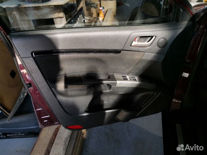 Обшивка двери передняя левая Geely Emgrand Ec7 1.5