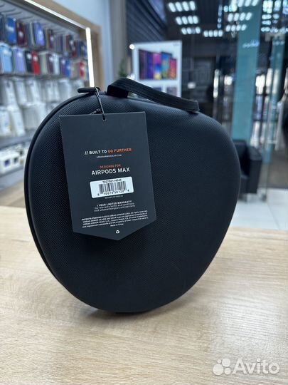 Оригинальный чехол UAG для AirPods Max