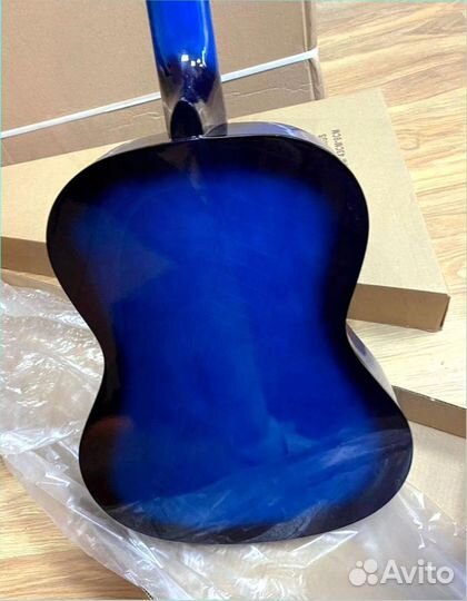 Классическая гитара Belucci