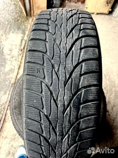 Kumho WinterCraft WP51 225/60 R18 104T