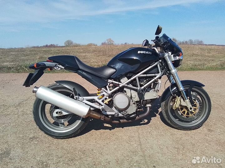 Мотоцикл Ducati 800 Monster