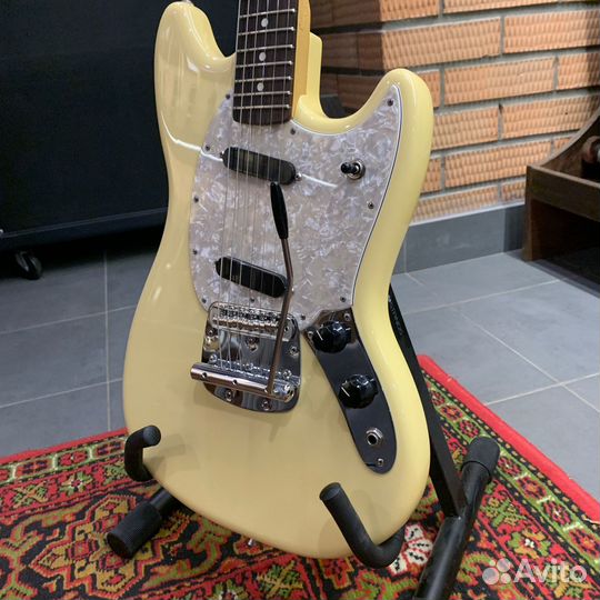 Электрогитара Fender American Performer Mustang SS