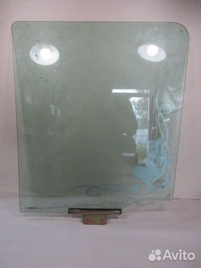 Стекло двери правое DAF XF 95