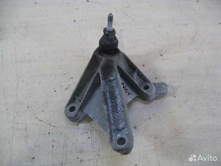Кронштейн опоры кпп Renault Logan 1 (LS0H) 2007