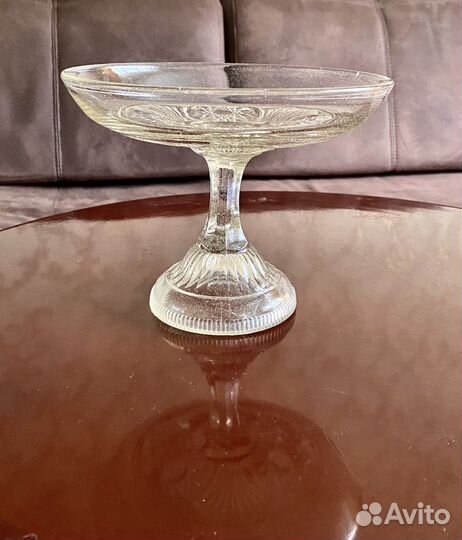 Фруктовница, конфетница, ваза на ножке