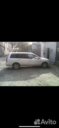 В полном разборе Mitsubishi Lancer Cedia