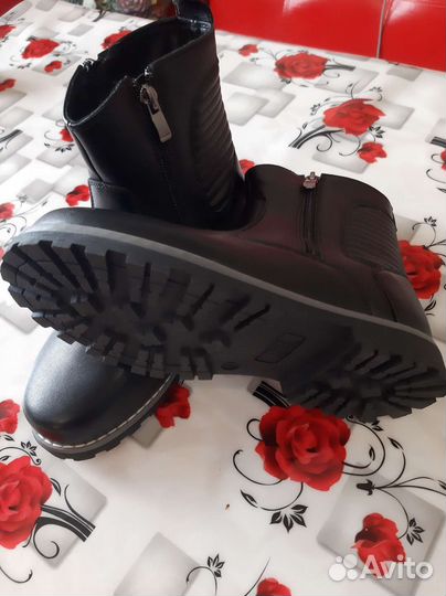 Ботинки для мальчика - девочки,демисезонные новые