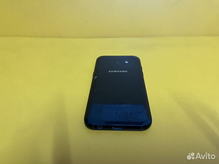 Samsung Galaxy A5 (2017) SM-A520F/DS, 3/32 ГБ