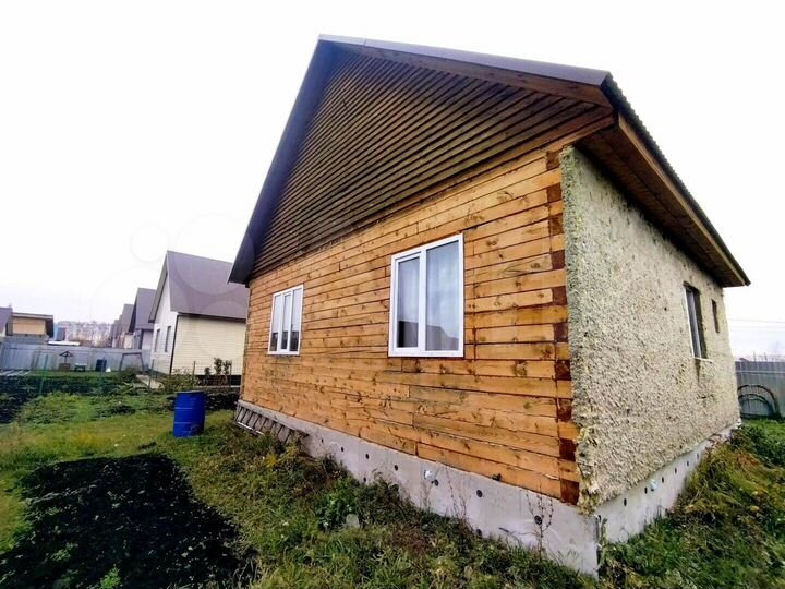 Дом 60 м² на участке 5 сот.