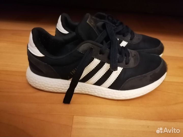 Кроссовки adidas