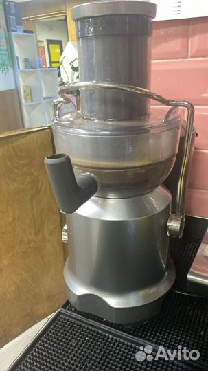 Соковыжималка Bork s701