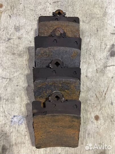 Тормозные колодки заднее Mercedes-Benz C-Class