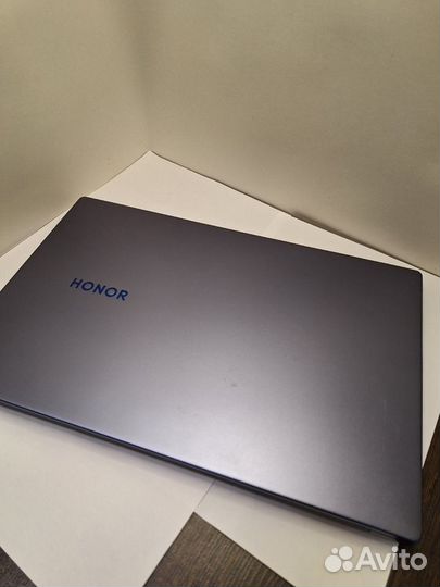 Ноутбук honor MagicBook 15