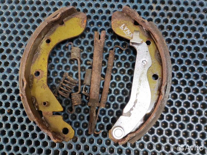 Механизм ручника Chevrolet Aveo t250