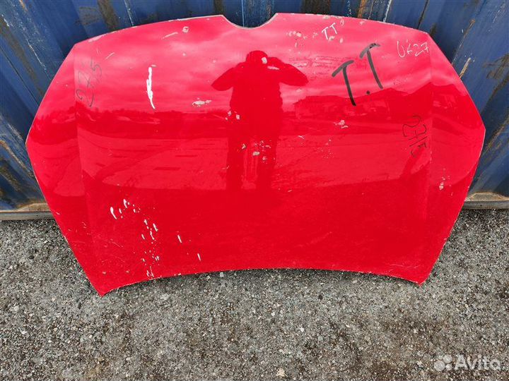 Капот Volkswagen Golf 5 2007