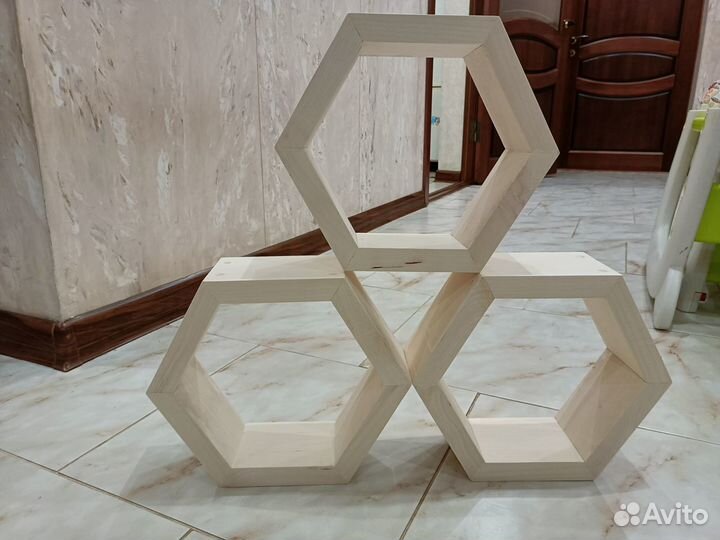 Полки из дерева