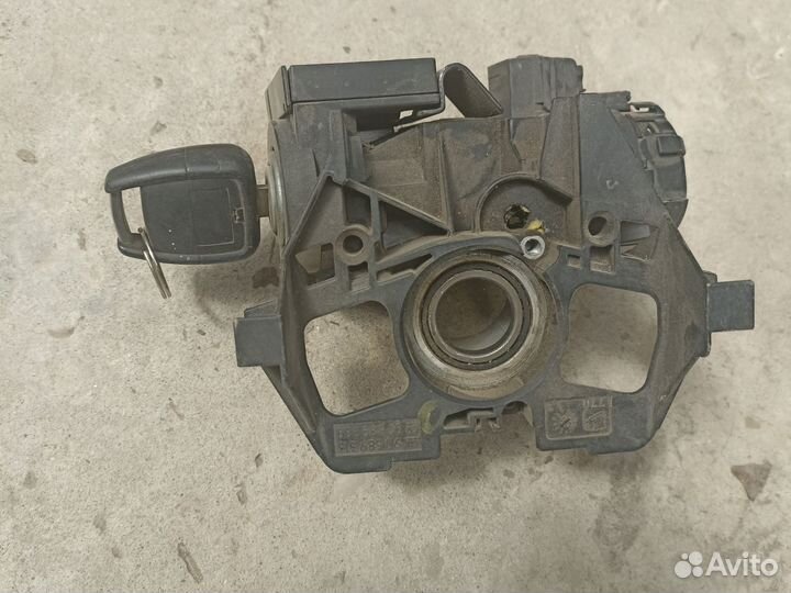 Замок зажигания опель