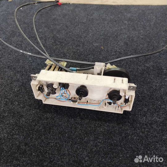 Блок управления печкой Audi 80 B3 B4