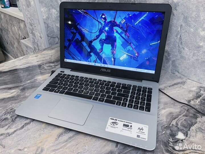 Asus Core i3-4010U/ram 8gb/SSD