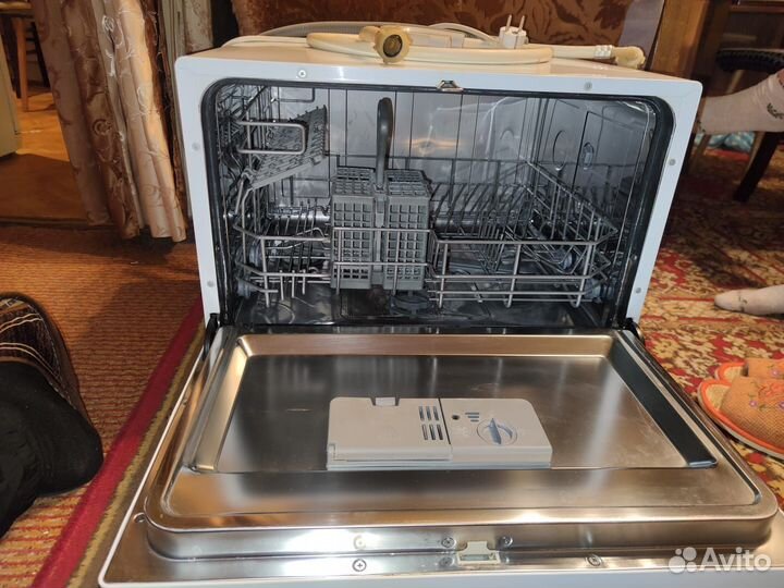 Компактная посудомоечная машина Candy