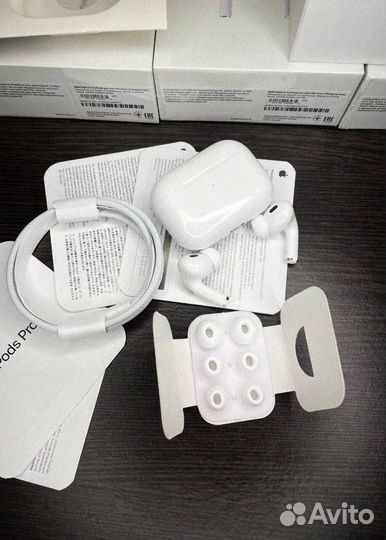 AirPods Pro 2: Музыка в каждом шаге