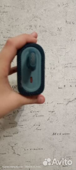 Продам колонку JBL GO3