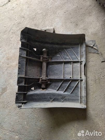 Подкрылок задний левый DAF XF 105 2008