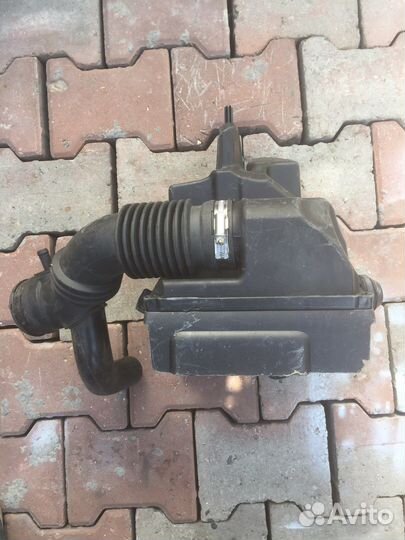 Корпус воздушного фильтра Renault Scenic 2