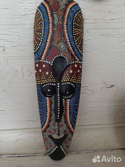 Африканские маски из дерева