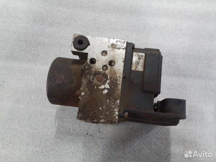 Блок ABS Nissan Maxima VQ30DE