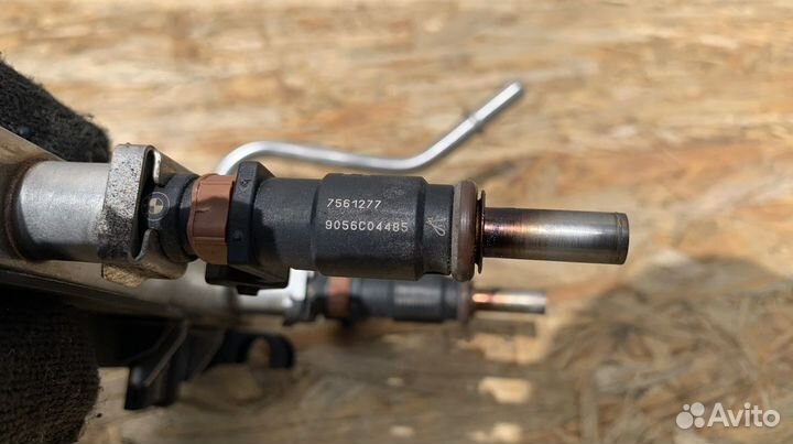 Топливная рампа n46 n46b20 bmw e90 e84 e87