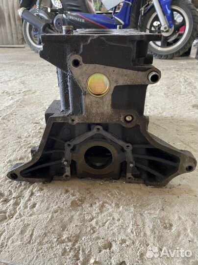 Блок двигателя