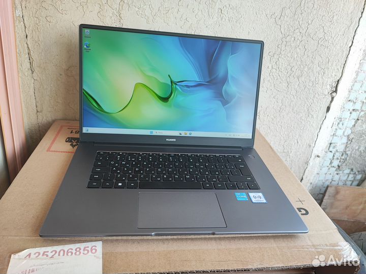Крутой ноутбук Huawei D15