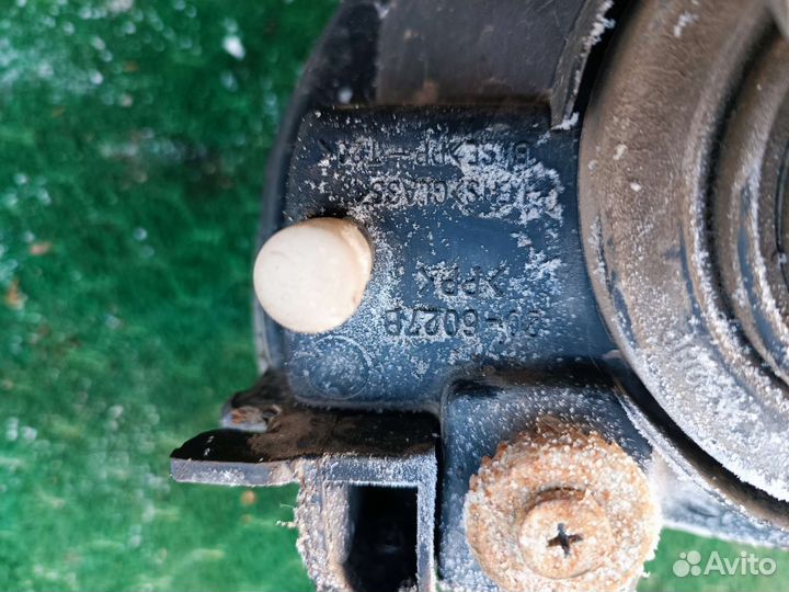 Фара передняя правая Toyota Corolla 8 E 11 2000г