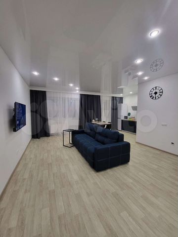 2-к. квартира, 65 м², 10/16 эт.