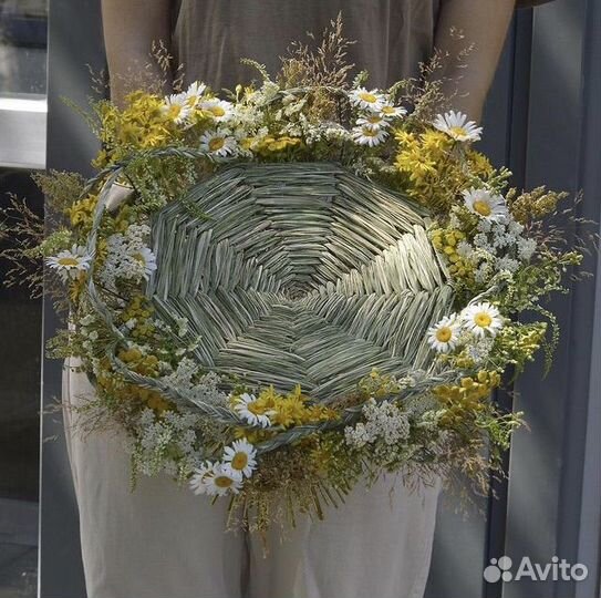 Букет на каркасе из полевых цветов