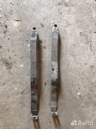 Детали на volkswagen golf mk1