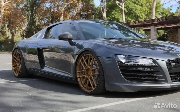 Двухсоставные кованые диски на Audi R8 R20x12