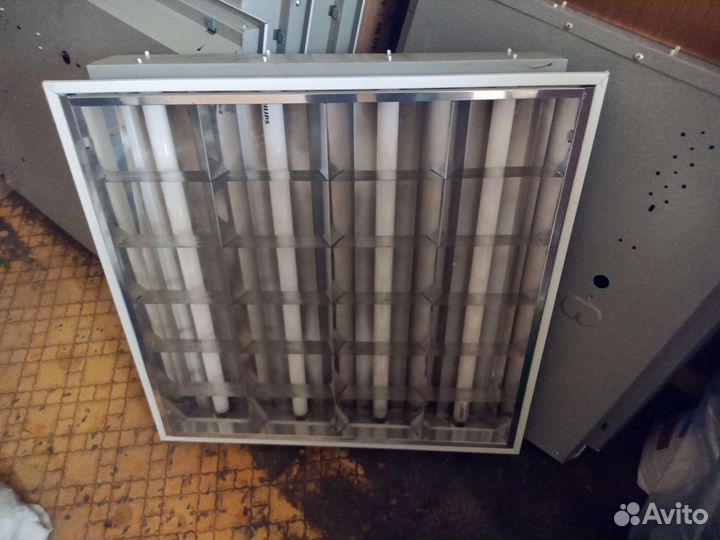 Лампы дневного света бу