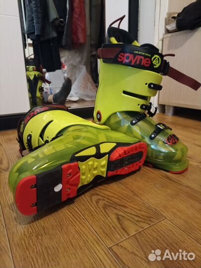 Горнолыжные ботинки 43 размер