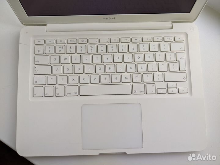 Apple MacBook 13 2010