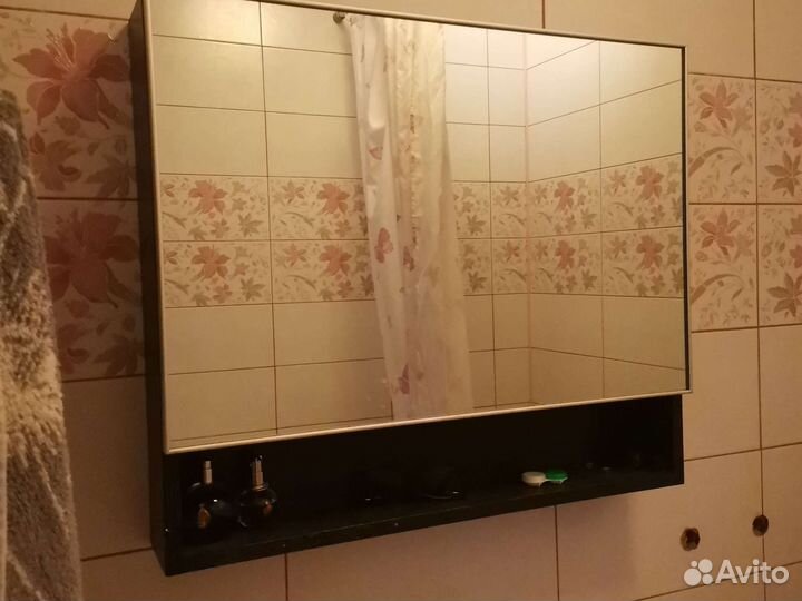 Раковина с тумбой и зеркалом бу