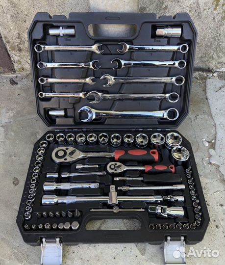 Набор инструментов SATA 82 предмета/доставка