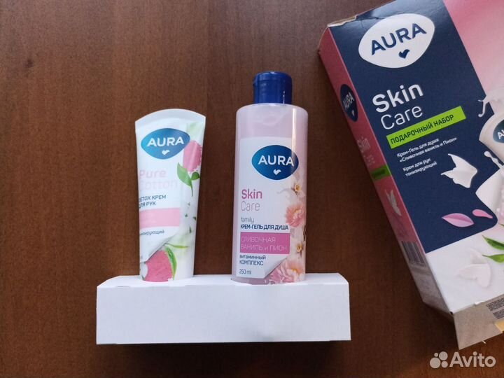 Подарочный набор Гель Крем skin care aura новый