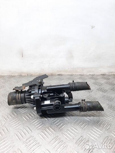 Корпус термостата Opel Astra 1.6 A16XER 2011